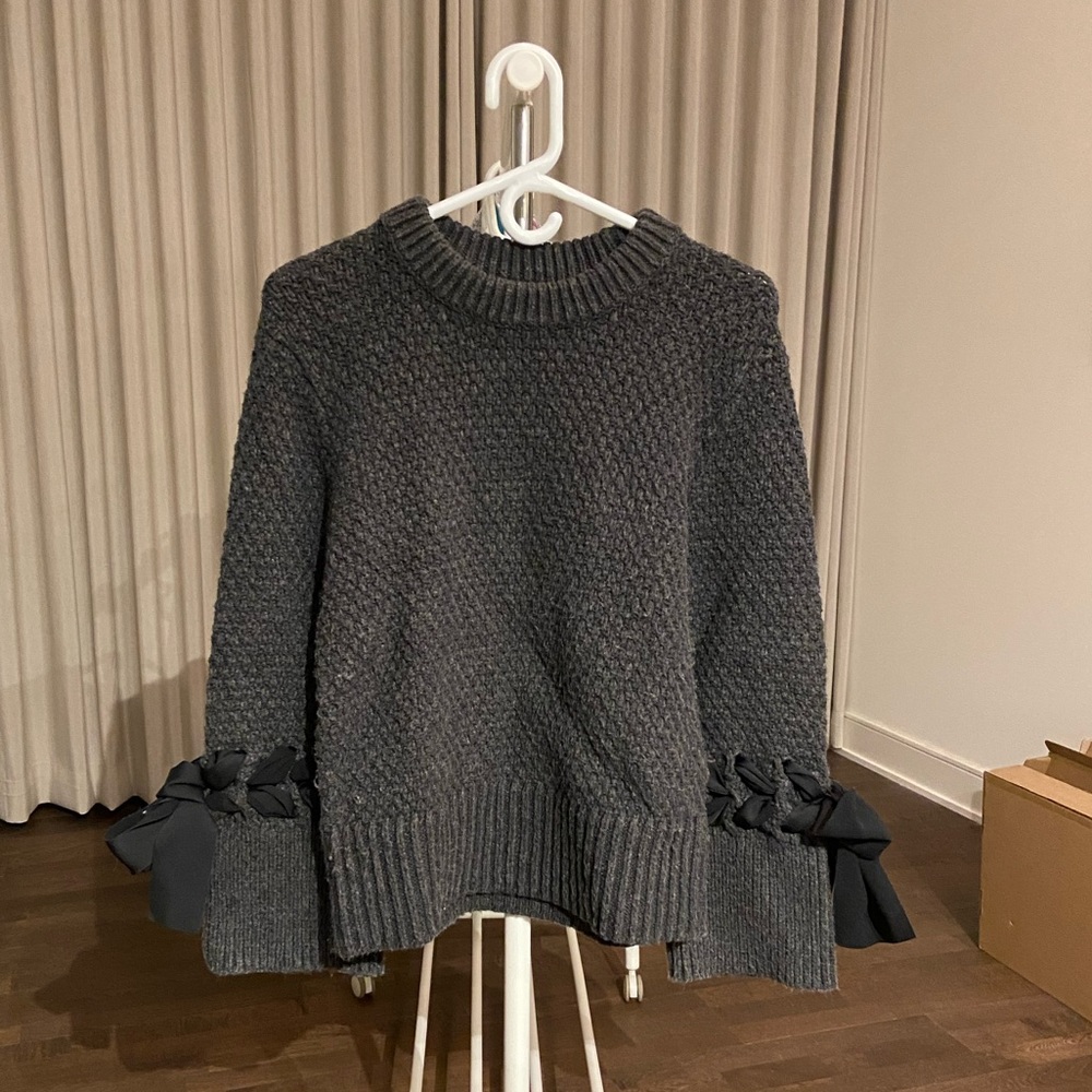 Club Monaco dark grey knit sweater with ribbon detail